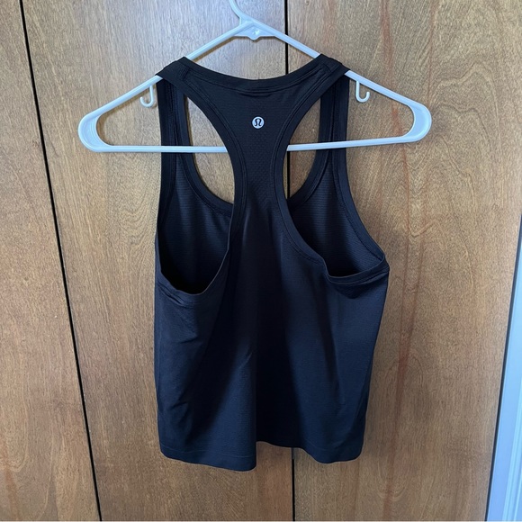 New Lululemon Race Length Swiftly Tech Tank - Picture 3 of 4